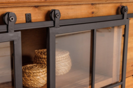 Massief dressoir HERITAGE 148 cm natuurlijk grenen industriële deuren metalen vitrine
