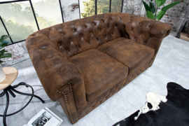 Chesterfield 2-zits bank 150 cm antiek bruin met knoopsluiting en veerkern