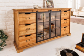 Massief dressoir HERITAGE 148 cm natuurlijk grenen industriële deuren metalen vitrine