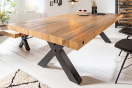 Massieve eettafel THOR 240 cm naturel gerecycled grenen industrieel design X-frame