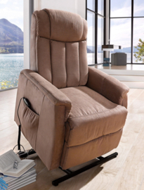 Senioren Relaxfauteuil  met elektrisch opstahulp Inclusief relaxfunctie met afstandsbediening Kleur bruin