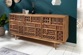 Massief dressoir MARRAKESCH 160 cm mangohout met decoratie in boho-stijl