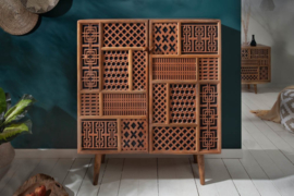 Massief dressoir MARRAKESCH 100 cm mangohout met decoratie in boho-stijl