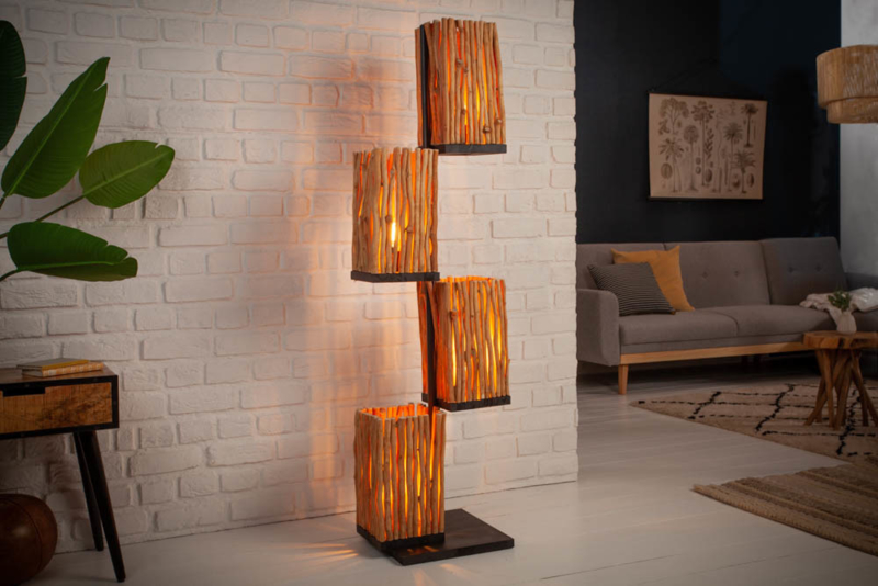 Handgemaakte vloerlamp EUPHORIA 154cm lang hout met vier | Vloerlampen | GOEDKOOPMEUBELEN.NL