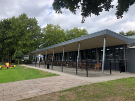 Dubbelstaafmat hekwerk voetbalveld Overasselt