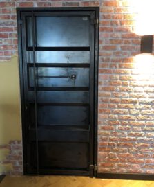 Containerdeur bedrijfskantine Bergharen