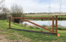 Metalen slagboom onbehandeld