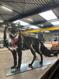 Stalen tuinornament Wolf