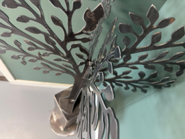 Stalen boom als kunstobject