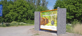 Welkomzuil van schanskorven
