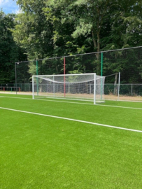 Ballenvangernetten en hekwerk met winddoek N.E.C. Nijmegen