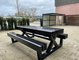 Picknicktafel van staal