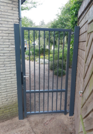 Looppoort met vierkante spijlen Wijchen