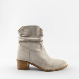 AQA Enkellaarsje Licht Taupe Nubuck A8352