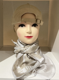 Satijnen sjaaltje beige