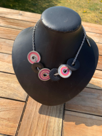 ketting cirkel fuchsia zwart