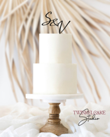 Initiales cake topper