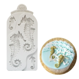 Seahorses (zeepaardjes) mould by Katy Sue