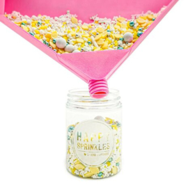Funnel for sprinkles