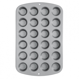 Wilton mini muffin baking pan 24 st