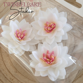 Lotus 3D white  7 cm - 3 pcs (wafer paper)