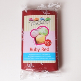 Rolled fondant Ruby Red 250 gr