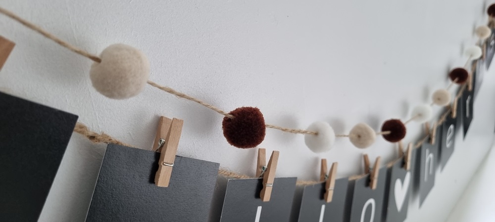 DIY pompon slinger herfst