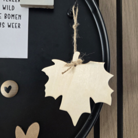 Houten herfstblad
