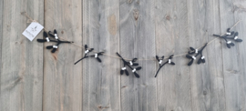 DIY  mistletoe slinger