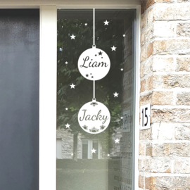 Statische raamsticker 'Kerstballen- met namen' | twee stuks | HERBRUIKBAAR