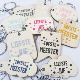 Sleutelhanger 'Liefste Juf' - diverse vormen en kleuren