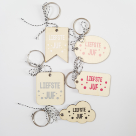 Sleutelhanger 'Liefste Juf' - diverse vormen en kleuren