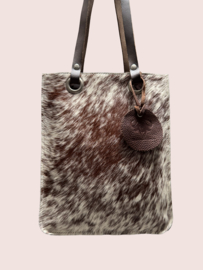 Donkerbruine leren shopper Fien met koeienvacht