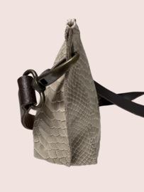 Taupe kleurige croco  leren schoudertas Lieve mt M