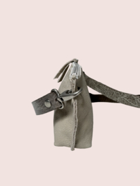 Beige leren schoudertasje Lieve mt S