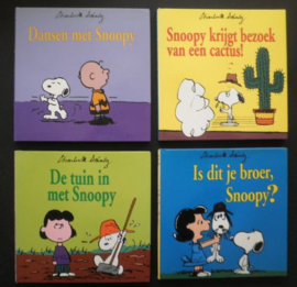 4 boeken van Snoopy - Charles Schulz