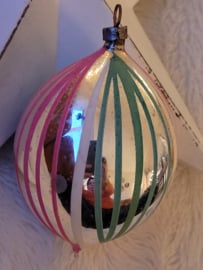Kerstballen met bijzondere decoratie