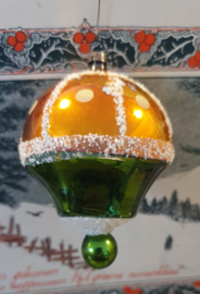 Antieke kerstbal: Lampion - luchtballon in oud goud/groen. besuikerd. 8,5 cm. hoog