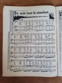 uit 1932 Oud/antiek Sinterklaasboek - St. Nicolaas:  PEPERNOTEN, met prachtige illustraties/tekeningen!