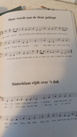 UIT 1987: Liedjes voor Sinterklaas, met notenbalken. Deltas