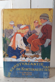 Uit 1938: Decoratief oud boek: DE KERSTVACANTIE van de Kortenaertjes