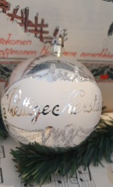 Oude kerstbal: met tekst PRETTIGE KERSTDAGEN. Zilverglitter