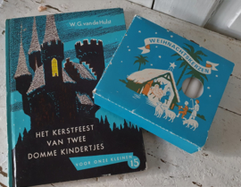 W.G. van de Hulst: Het kerstfeest van twee domme kindertjes + nostalgisch doosje kerstboomkaarsjes