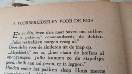 Uit 1938: Decoratief oud boek: DE KERSTVACANTIE van de Kortenaertjes