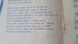 Antiek: VERSJES en WIJSJES voor Jongens en Meisjes. N.V. de LEVER's Mij. Luxe uitgave met veel reclame/illustraties! - C