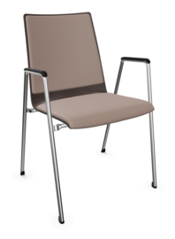 Zaalstoel Brunner First Place 4505A met armleggers, houten schaal en beklede zitting en rug