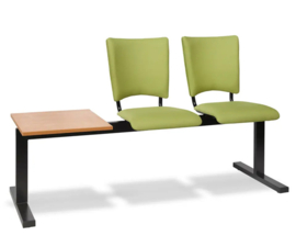 Wachtbank model 8835   2-zits volledig gestoffeerd met tafelblad