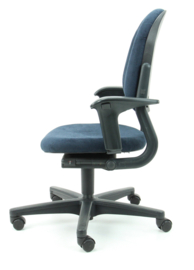 Ahrend 220 Regain Bureaustoel Navy Blauw