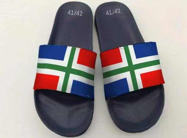 Badslippers Groninger vlag.