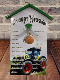 Grunneger weersteen Claas tractor